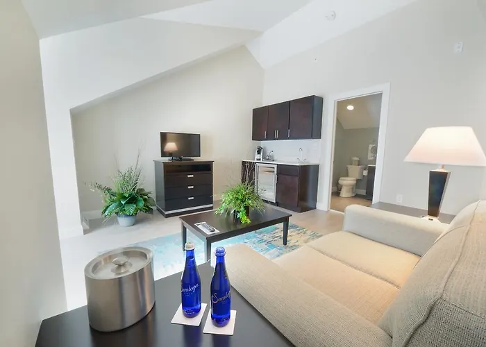 Pavilion Grand Executive Apartments Saratoga Springs