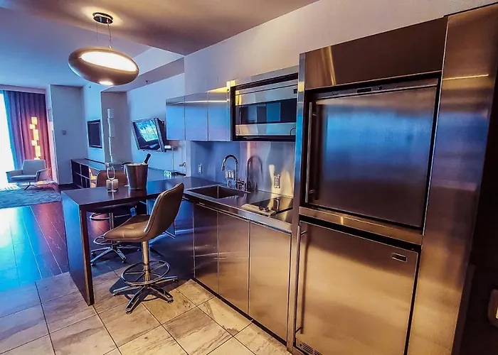 Luxury 53Rd Flr Condo With Amazing Sunset View & Balcony No Refee At Palms Place Las Vegas