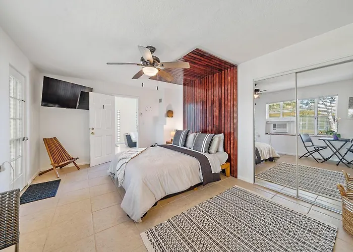 The Lucerne Bed & Breakfast Lake Worth Beach