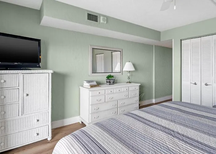 Regency Towers 304 - Gulf Front, Sunset Views, Pool, Hot Tub, Tiki Hut & More! Panama City Beach