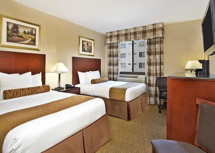 Best Western Plus Arena Hotel New York