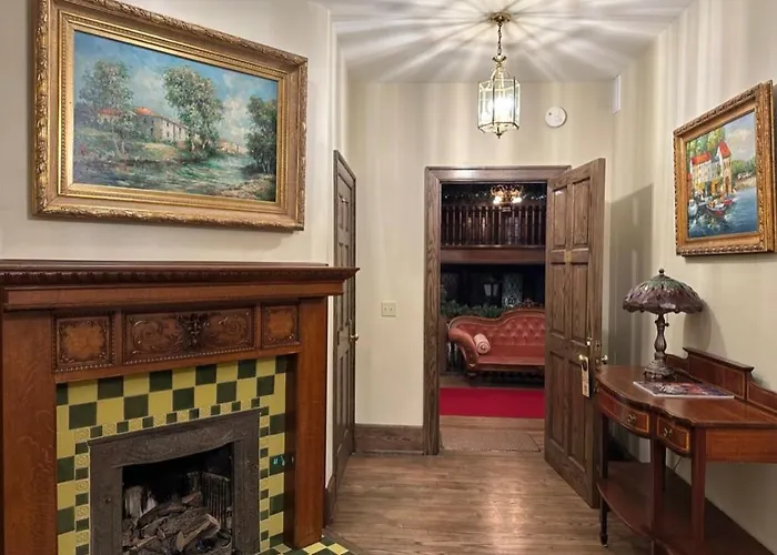 Frederick Stearns House Bed & Breakfast Detroit