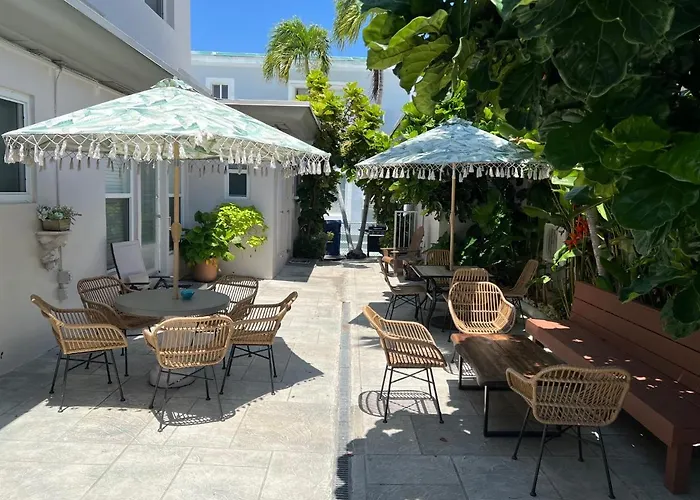 Tiana Beach Inn Hollywood