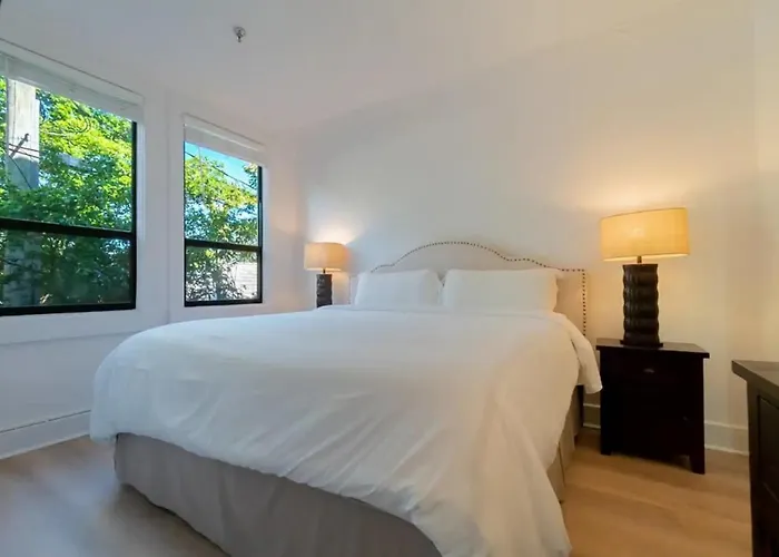 New 1 Bdrm Palm Beach Haven- Unit 2224