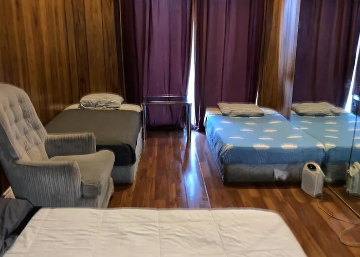 Private Rooms 5 Min Finch West Subway - York University Toronto