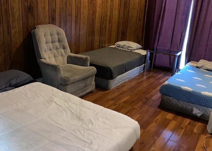 Private Rooms 5 Min Finch West Subway - York University Toronto