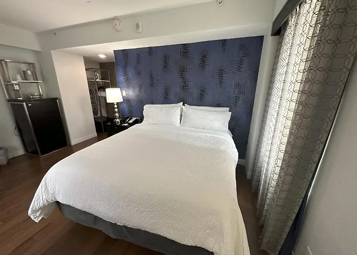 Holiday Inn Express - Dallas Downtown By Ihg
