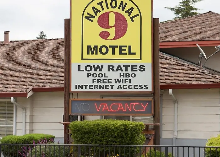 National 9 Motel Santa Cruz
