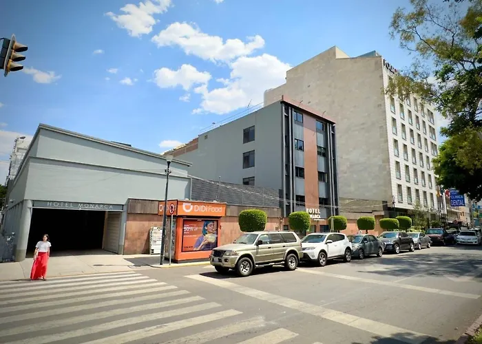 Hotel Monarca