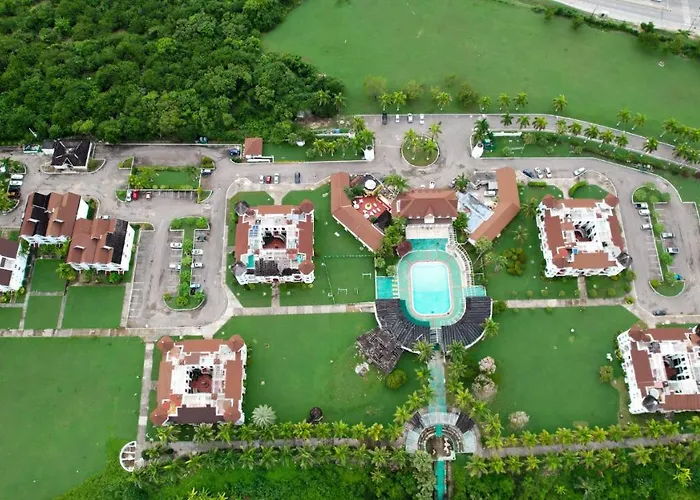 Seacastles By The Beach/Pool Montego Bay