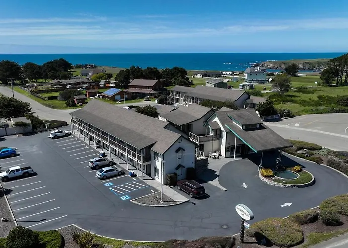 Emerald Dolphin Inn & Mini Golf Fort Bragg