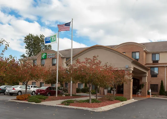 Holiday Inn Express Hotel & Suites Canton By Ihg