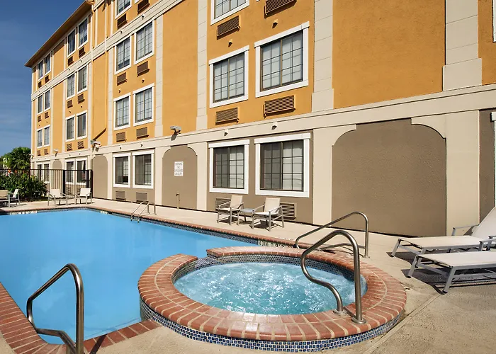 Holiday Inn Express & Suites San Antonio - Downtown Market Area By Ihg
