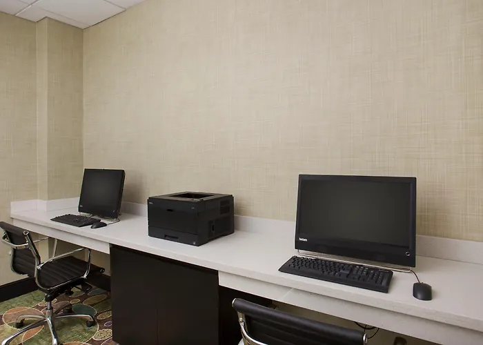 Holiday Inn Grand Rapids-Airport By Ihg Cascade