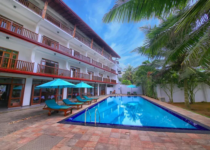 Rockside Beach Resort