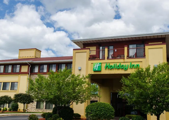 Holiday Inn Hotel Pewaukee-Milwaukee West By Ihg