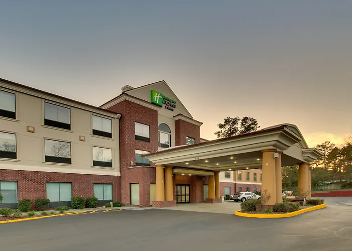 Holiday Inn Express & Suites Laurel By Ihg