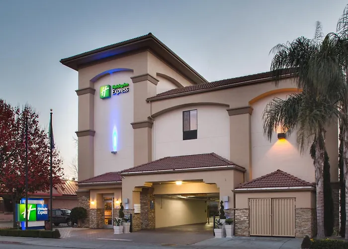 Holiday Inn Express Redwood City Central By Ihg