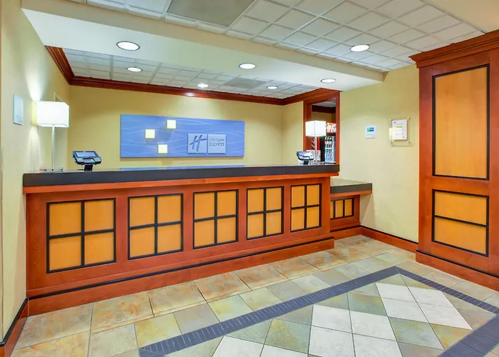 Holiday Inn Express Hotel & Suites Fort Wayne By Ihg Ellisville