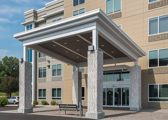 Holiday Inn Express & Suites Norwood, An Ihg Hotel