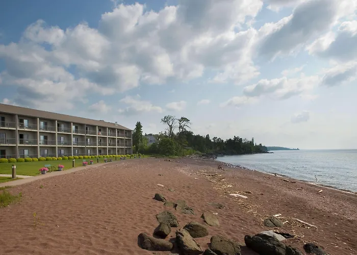 Best Western Plus Superior Inn