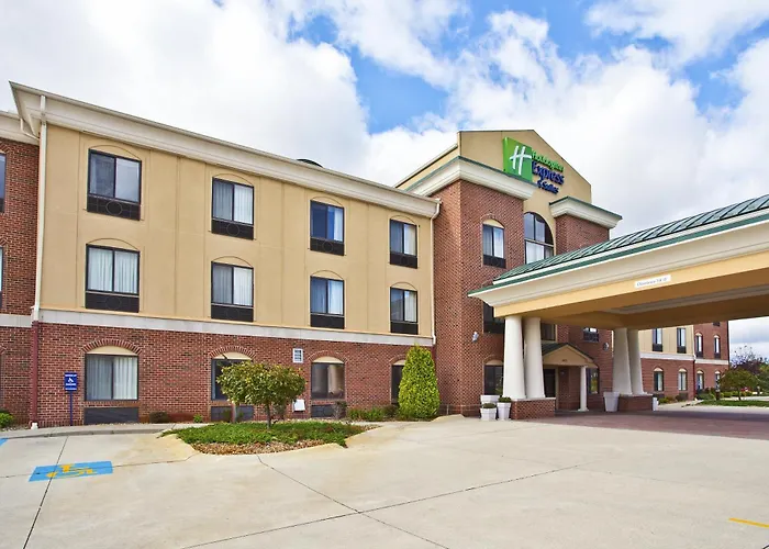 Holiday Inn Express Hotel & Suites Goshen By Ihg