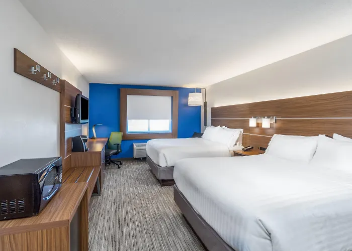 Holiday Inn Express Hotel Howe / Sturgis By Ihg