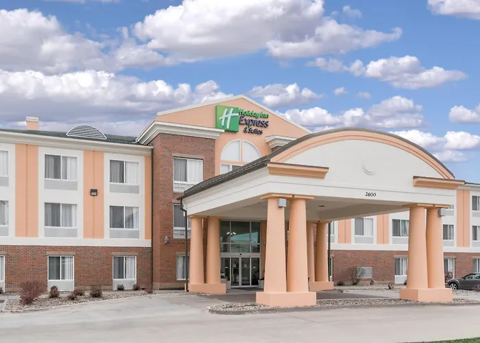 Holiday Inn Express Hotel & Suites Ames By Ihg
