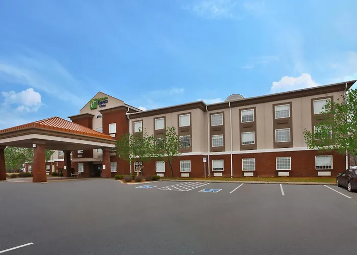 Holiday Inn Express Hotel & Suites Manchester Conference Center By Ihg