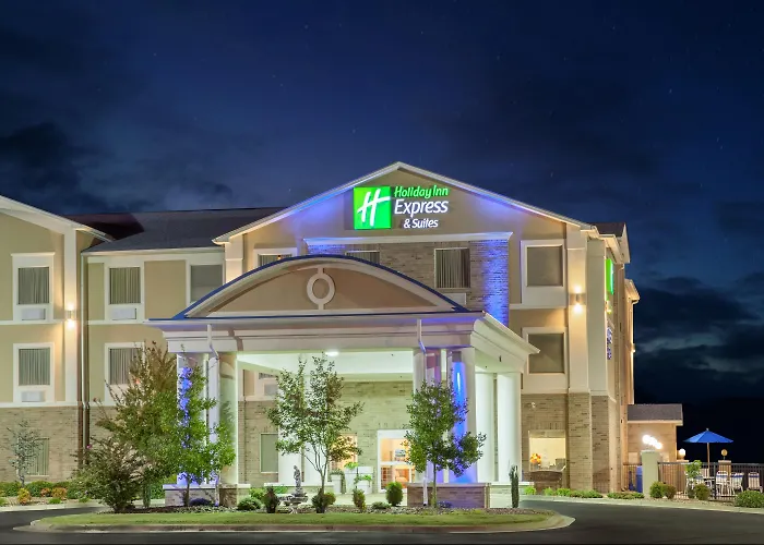 Holiday Inn Express Hotel & Suites Clarksville
