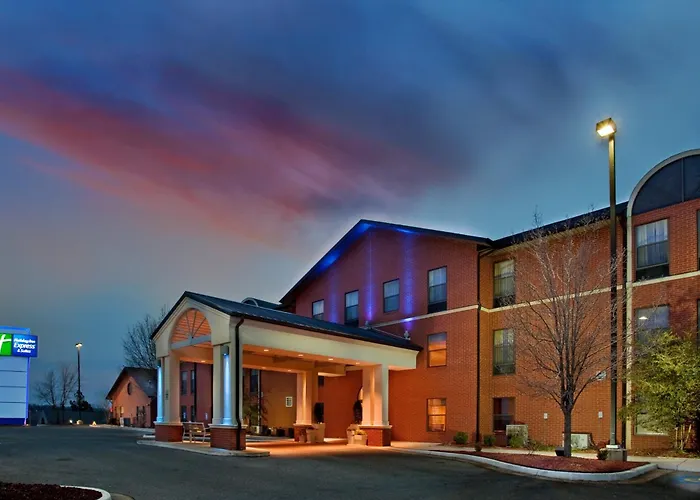 Holiday Inn Express & Suites Batesville By Ihg