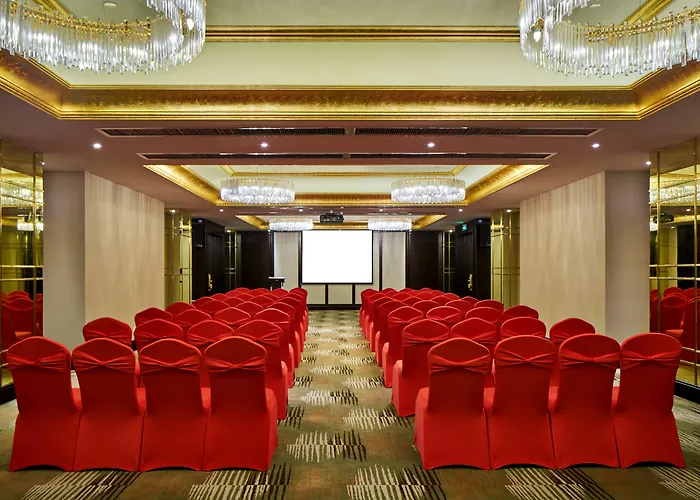 Crowne Plaza Zhengzhou By Ihg Hotel