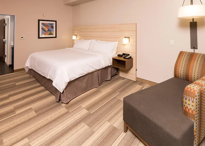 Holiday Inn Express & Suites - Auburn By Ihg