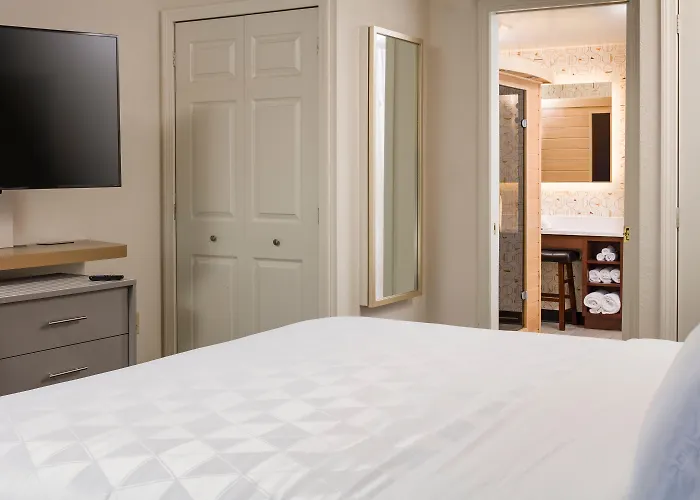 Holiday Inn Salem By Ihg