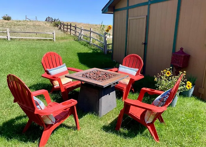 Yellowstone Cattle Baron Ensuite, Private Entrance & Parking - Prairie Rose B&B Cheyenne