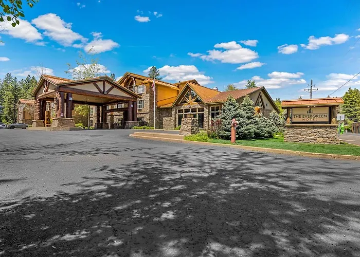 The Evergreen Hotel McCall