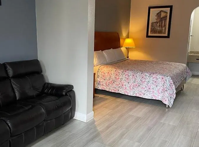 American Way Inn & Suites Memphis