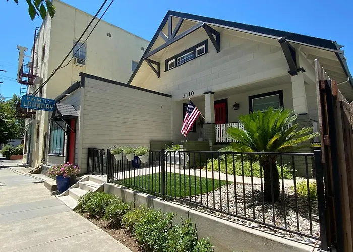 Family Laundry & Spa Sacramento