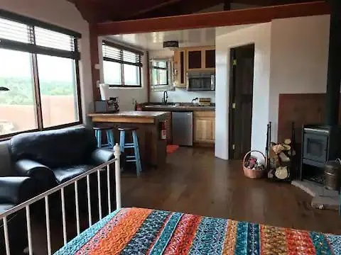 Casita Luna Canada de los Alamos