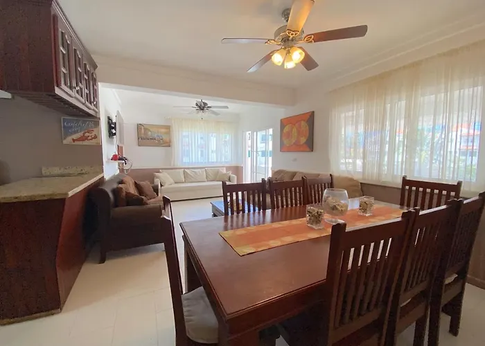Los Corales Villas And Suites - Beach Club, Spa, Restaurants