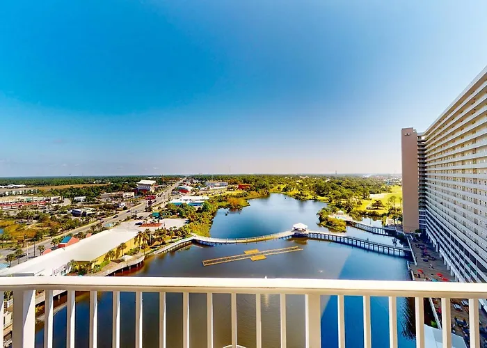 Laketown Wharf 1330