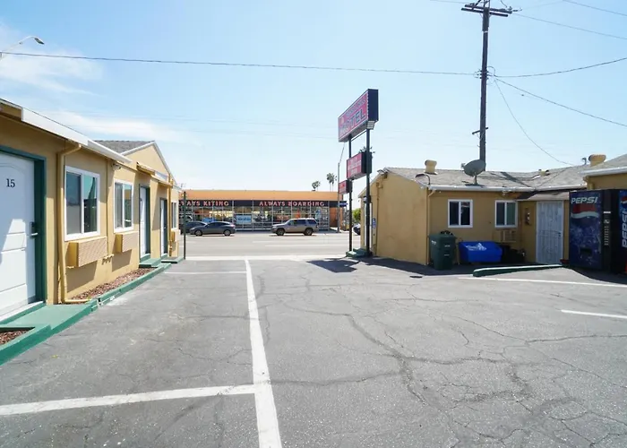 Signal Hill Motel Beach Motel