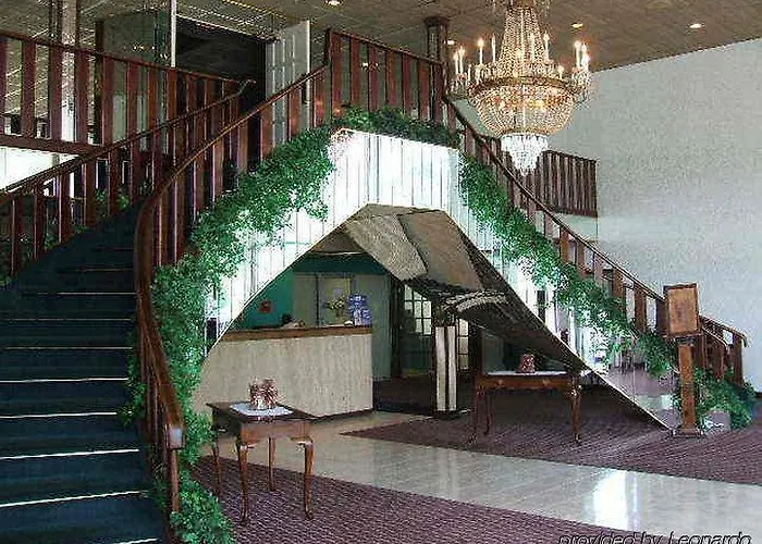 A Victory Inn & Suites - Muskegon