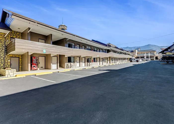 The Wander Hotel By Wyndham Gatlinburg