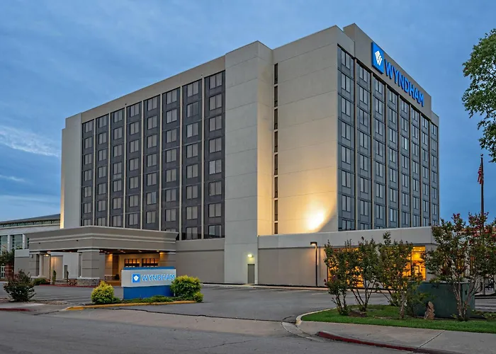 Wyndham Fort Smith City Center
