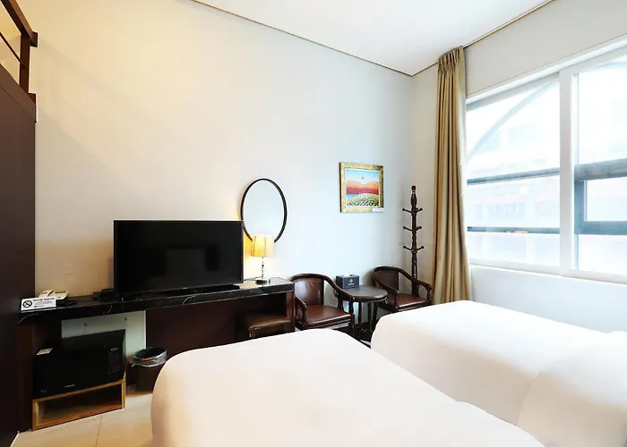 Intercity Seoul Hotel