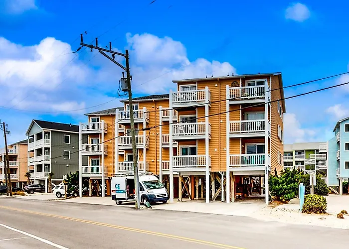 Cozy Carolina Condo | 2 Private Balconies & Pool | Short Walk To Beach