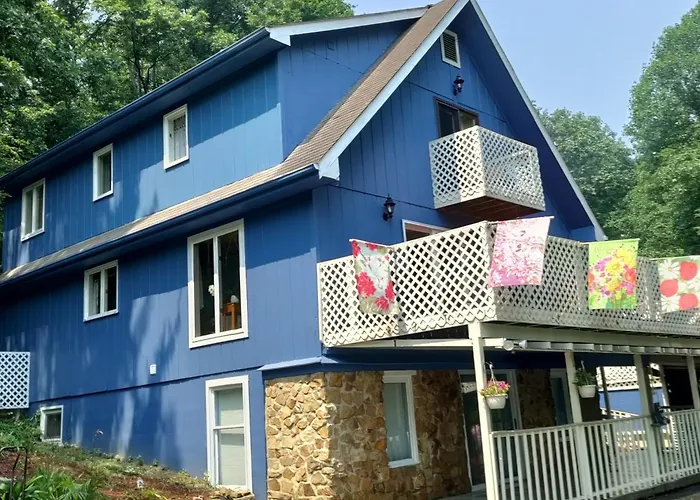 Lil Black Bear Inn Nashville