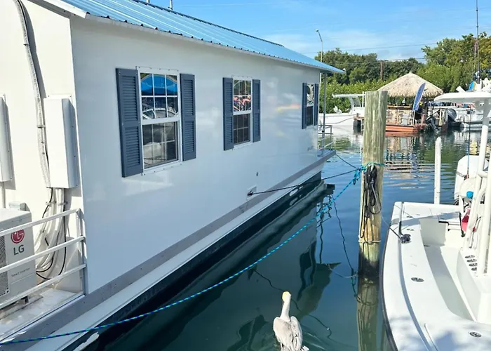 Aqua Lodges At Hurricane Hole Marina Stock Island