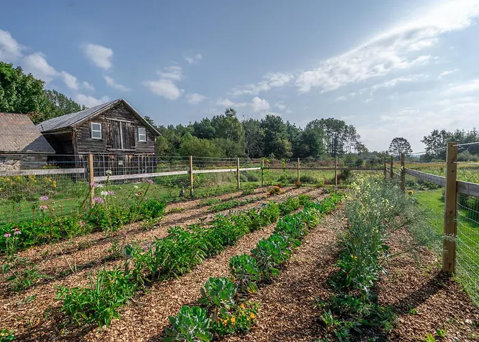 Saratoga Farmstead B&B